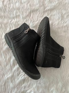 (Category: ) located in . Submitted by personal_shopper8 (Listing ID 1187620558, Image 1). Description: .
