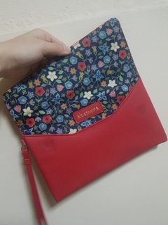 (Category: ) located in . Submitted by yivve (Listing ID 1187618895, Image 1). Description: .