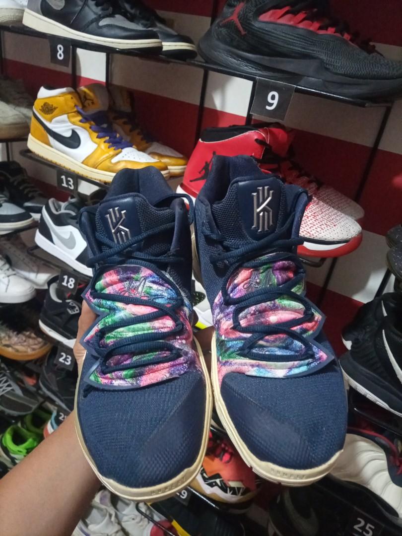 Kyrie third store eye vision