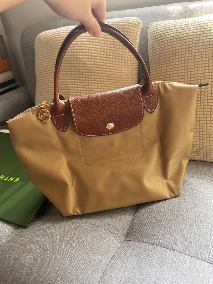 Longchamp le pliage small short handle in beige