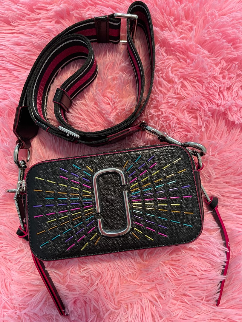 Marc Jacobs Camera bag, Luxury, Bags & Wallets on Carousell