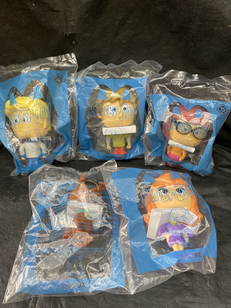 mcdonalds happy meal toy scooby doo set, Hobbies & Toys, Toys & Games