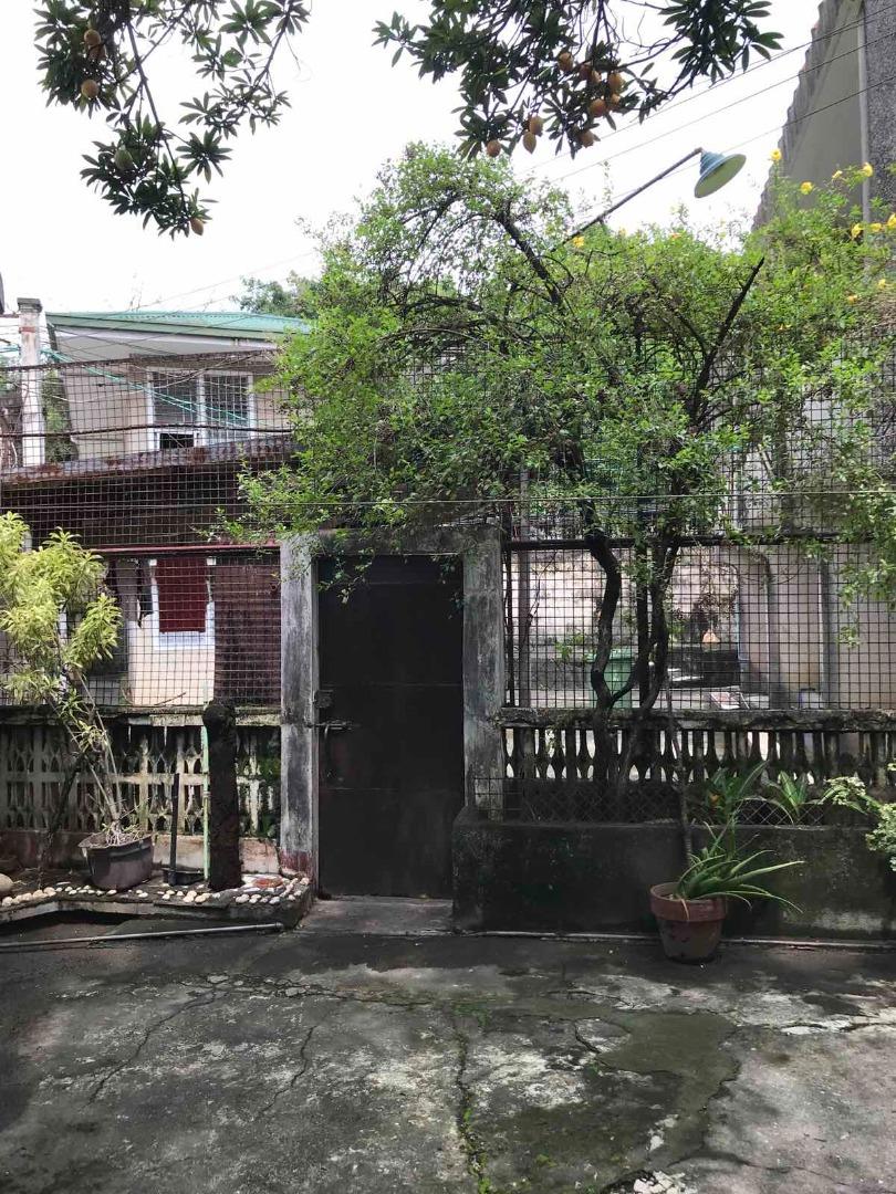 MGO FOR SALE 8 Bedroom House in East Bajac Bajac, Olongapo City