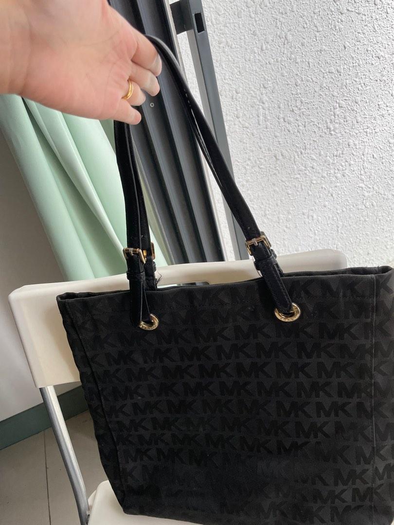 Michael Kors Canvas tote Bag, Luxury, Bags & Wallets on Carousell