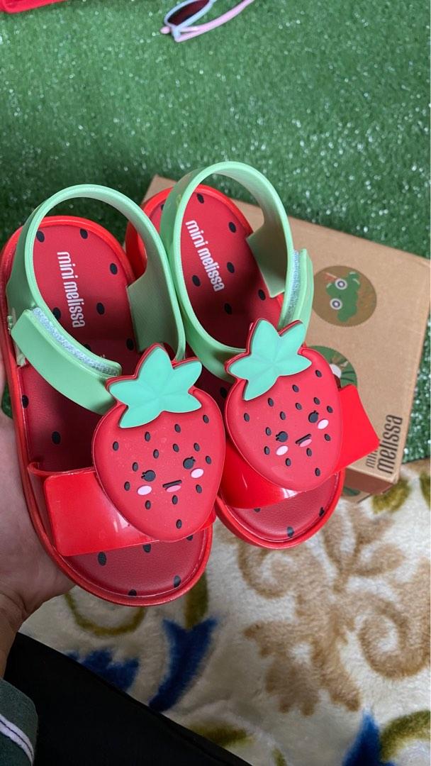 Mini melissa strawberry shoes new arrivals