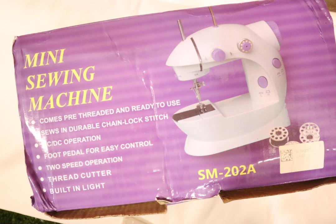 Mini Size Portable Sewing Machine Model SM202A Mini Sewing Machine