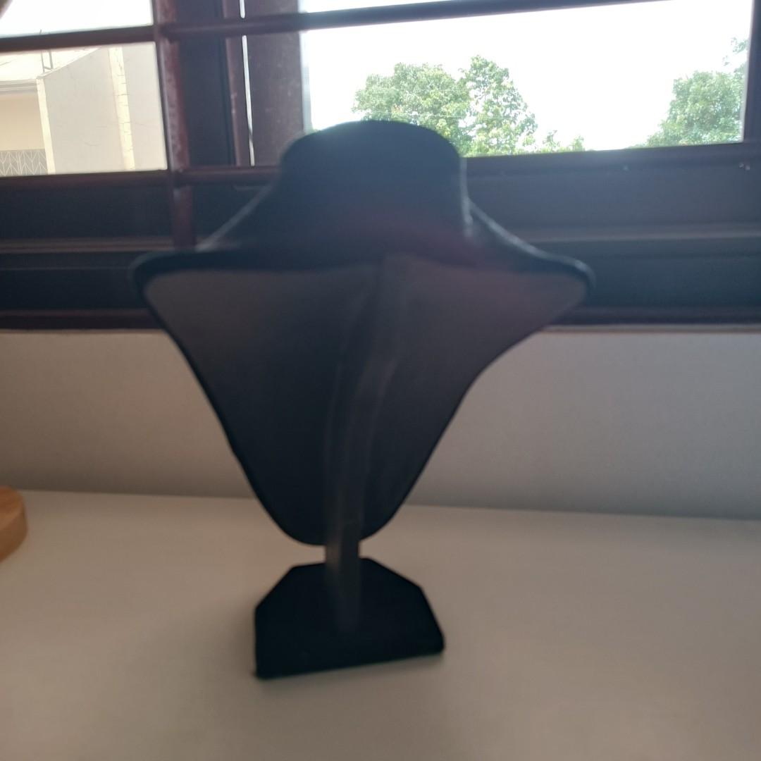 Neck Form for Necklace Display, Women's Fashion, Jewelry & Organizers ...