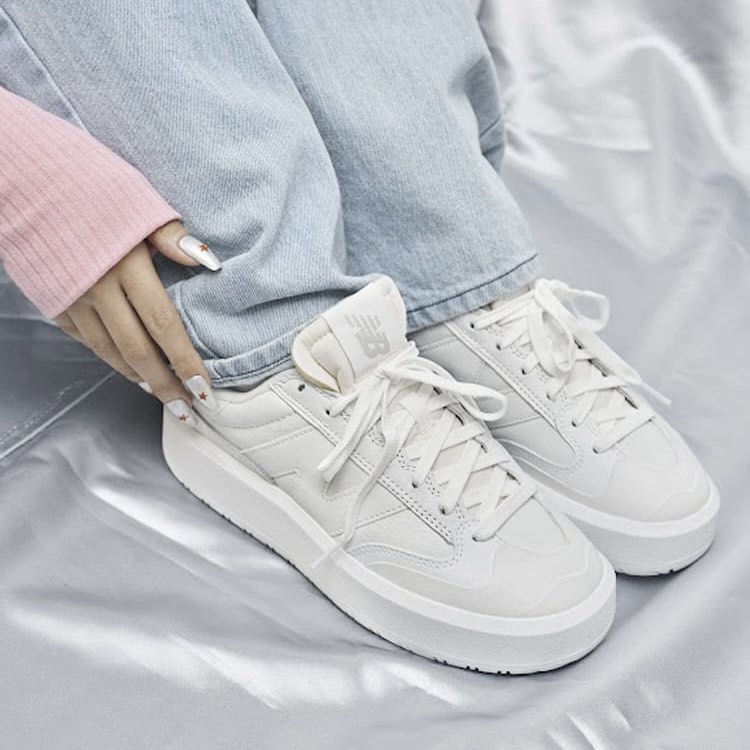 New Balance CT302 CT302LA White, 女裝, 鞋, 波鞋- Carousell