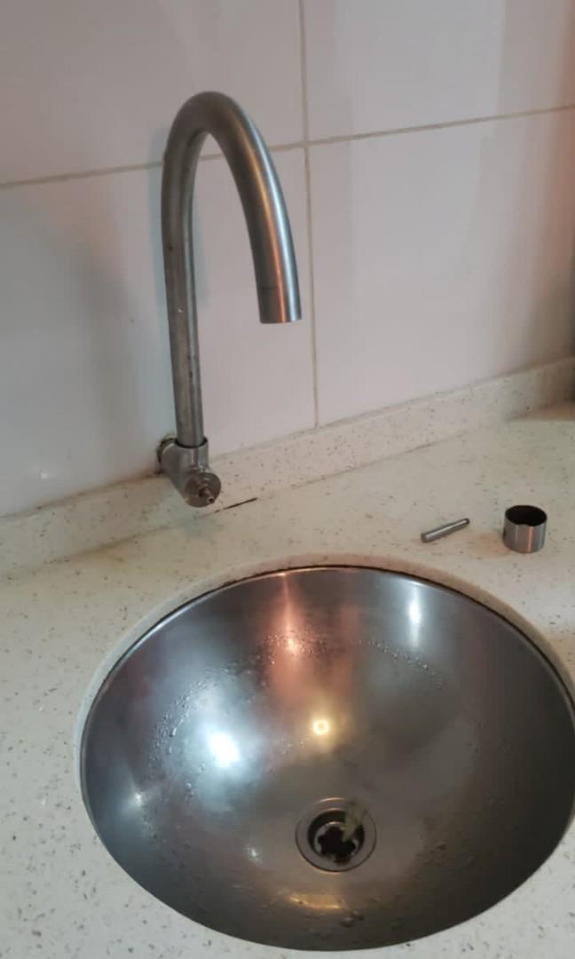 Pakar atap bocor, paip, tukar tangki,tile wangsa maju 0134499401