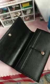 (Category: ) located in . Submitted by closettedeclutter (Listing ID 1187545816, Image 1). Description: .