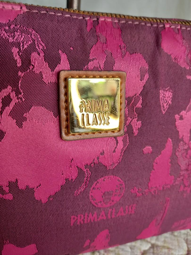 Prima Classe Map Baguette (Category: Luxury Bags & Wallets) located in Bacolod City. Submitted by lippi_bhalanx (Listing ID 1187565573, Image 2). Description: medium size super gold hardwares no flaws.