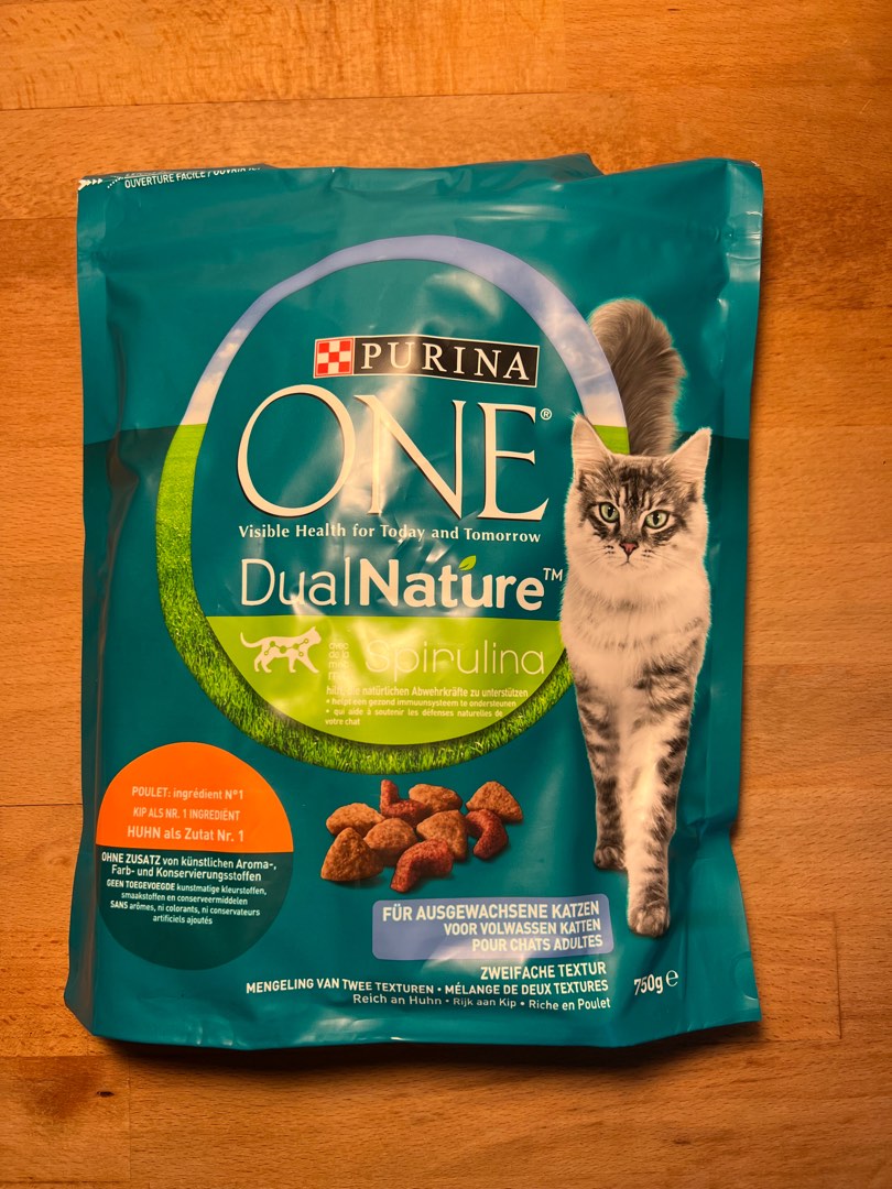 purina spirulina cat food