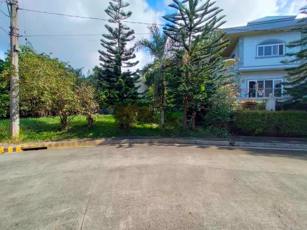 Royale Tagaytay, Property, For Sale, Lot on Carousell
