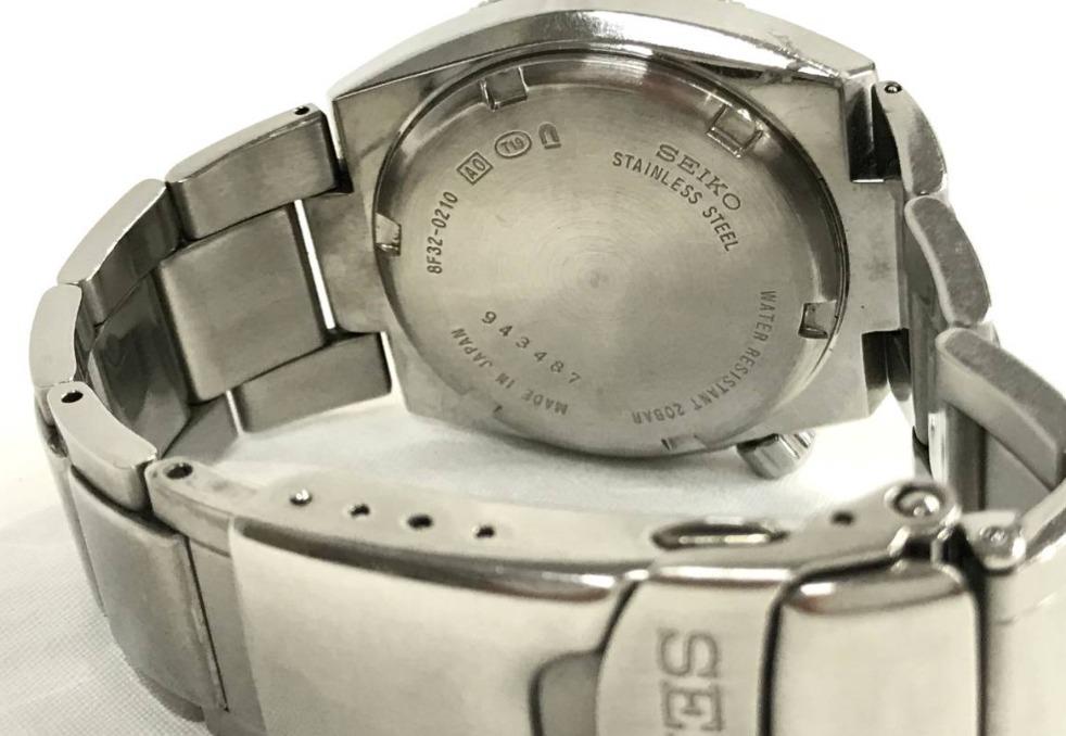 Seiko SUS 8F320210 perpetual calendar quartz, Luxury, Watches on Carousell