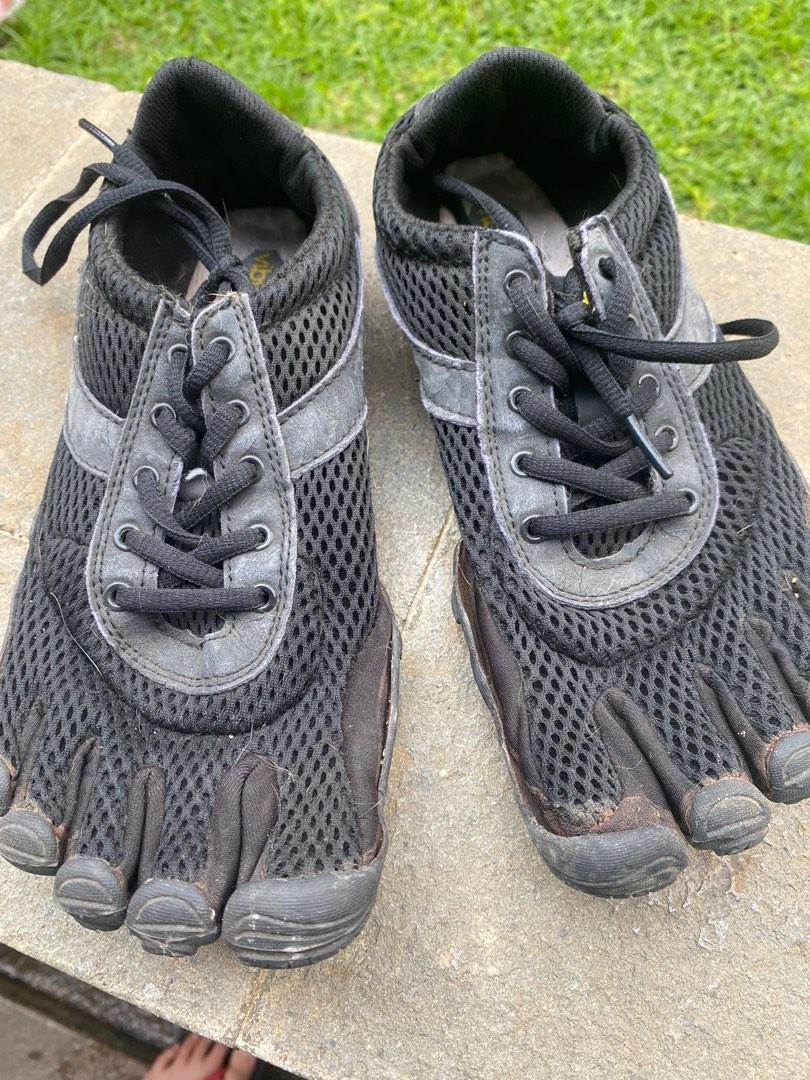 Sepatu VIBRAM five fingers ORI. Fesyen Pria Sepatu Sneakers di