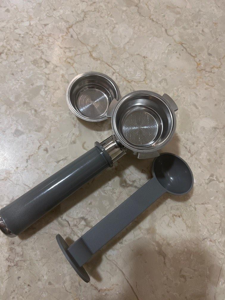 SMEG Coffee Maker in Cream (Barely used), TV & Home Appliances, Kitchen