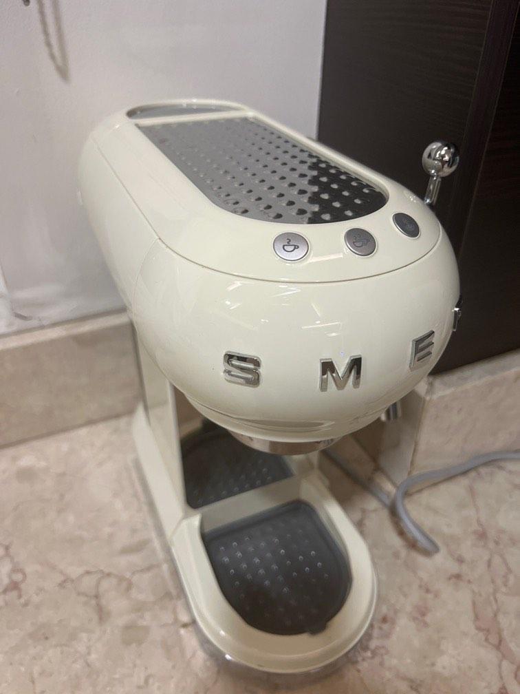 SMEG Coffee Maker in Cream (Barely used), TV & Home Appliances, Kitchen