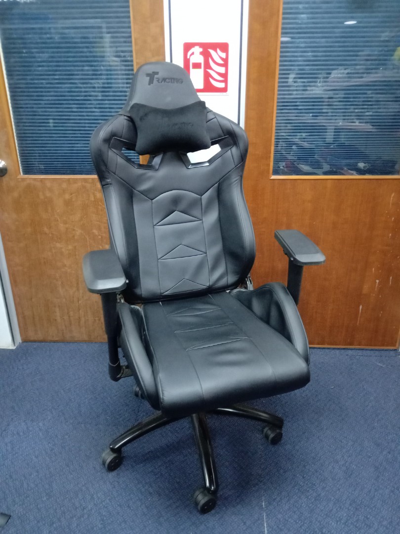 Eaglex gaming store race chair