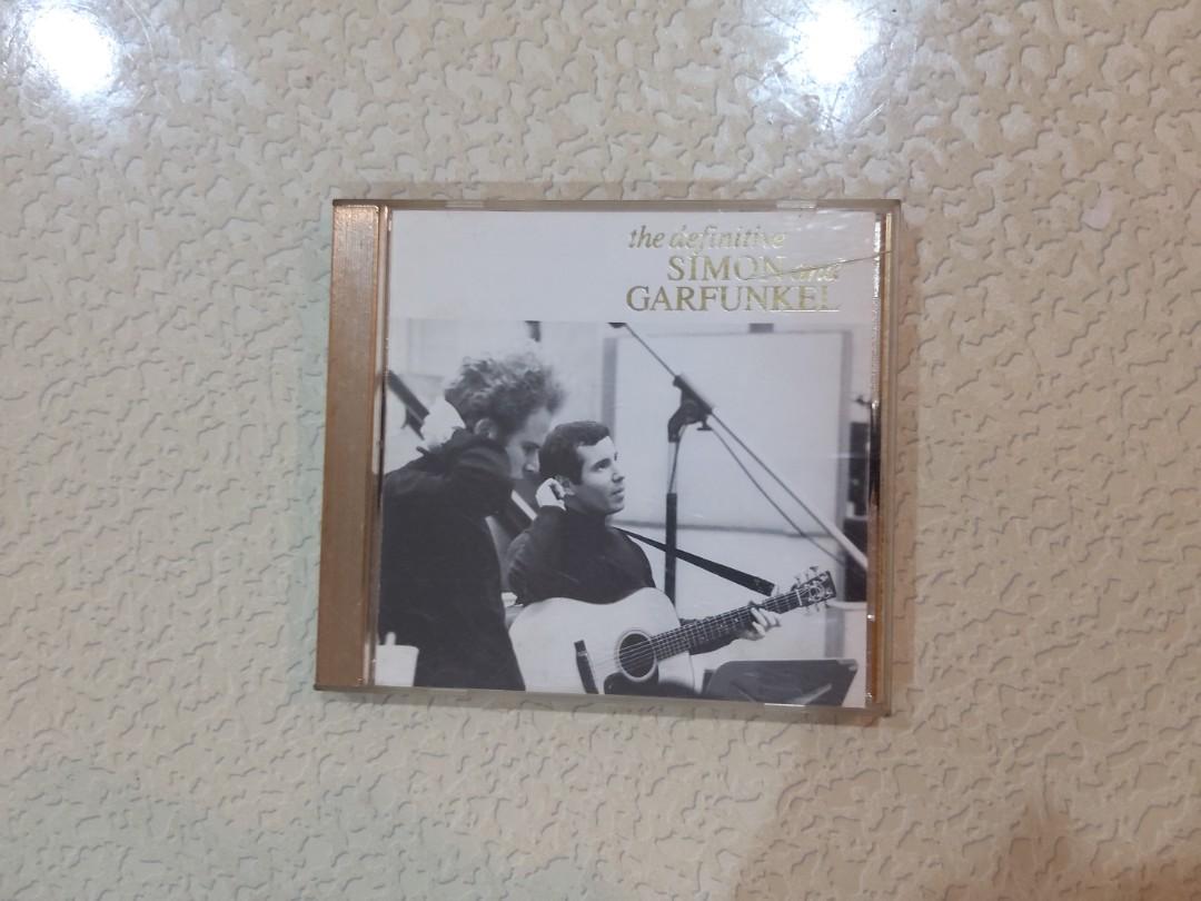 the definitive SIMON and GARFUNKEL, 書籍、休閒與玩具, 收藏、紀念品, 明星週邊在旋轉拍賣