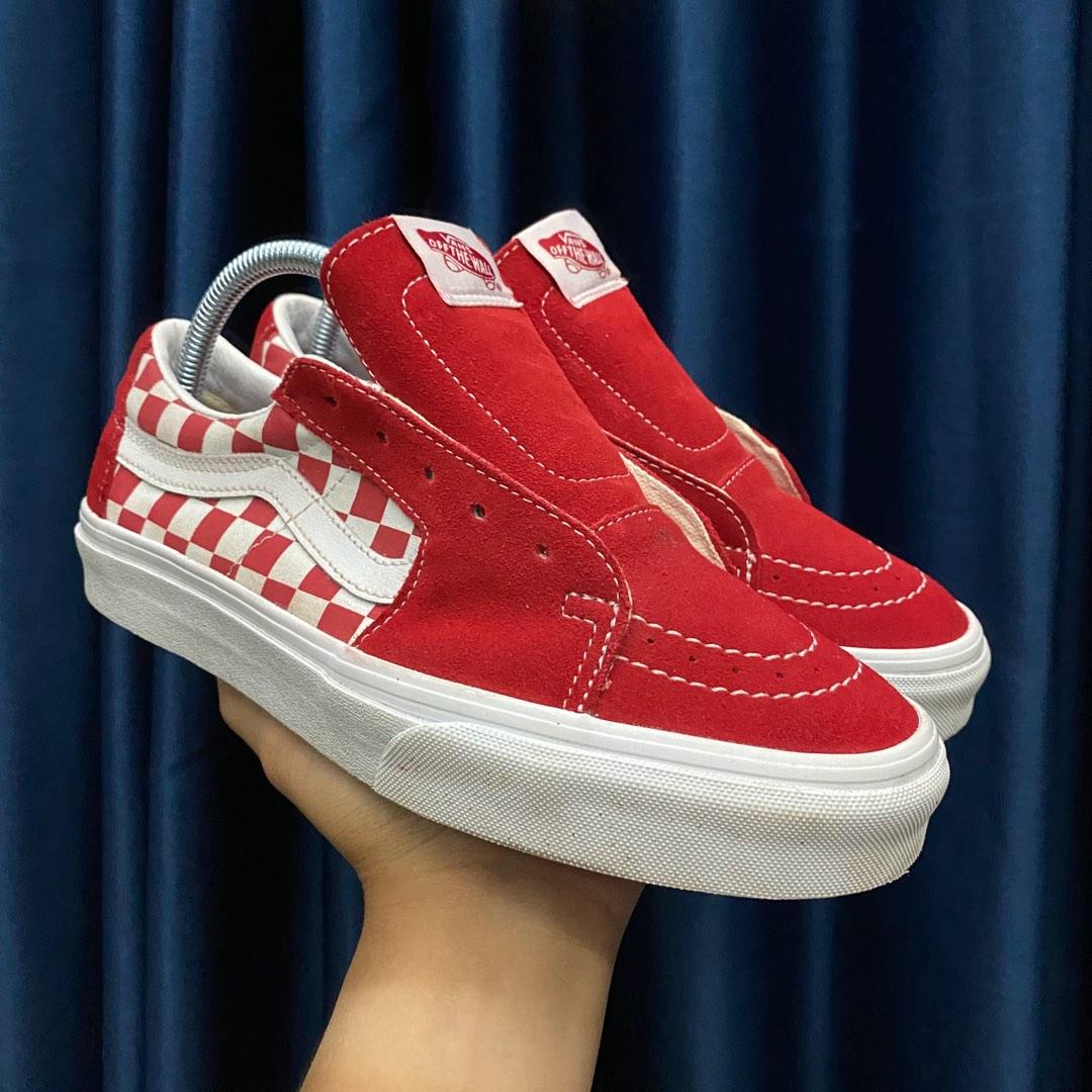 Low red cheap checkerboard vans