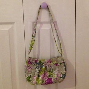(Category: ) located in . Submitted by Angelbee (Listing ID 1187541152, Image 1). Description: .