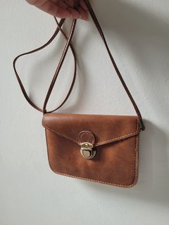 (Kategori: ) berada di . Dikirim oleh leykuncoro (ID iklan 1187504835, Gambar 1). Deskripsi: .