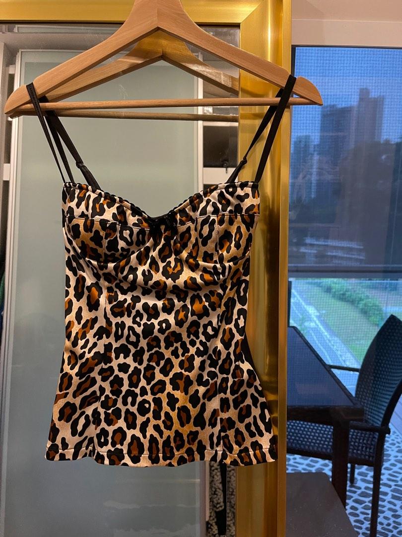cúbico finalizando Fabricante Wheels & Dollbaby Leopard print corset, Women's Fashion, Tops, Other Tops  on Carousell