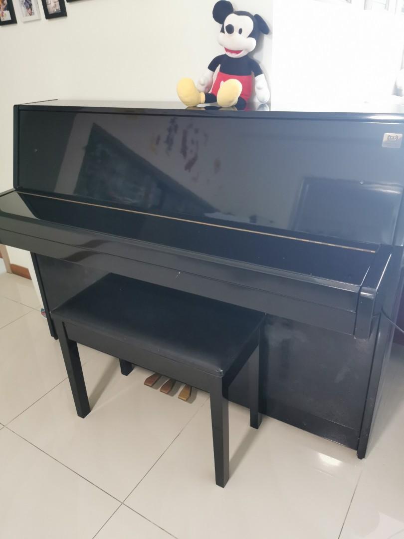 Yamaha Piano for sale, Hobbies & Toys, Music & Media, Musical Instruments on Carousell