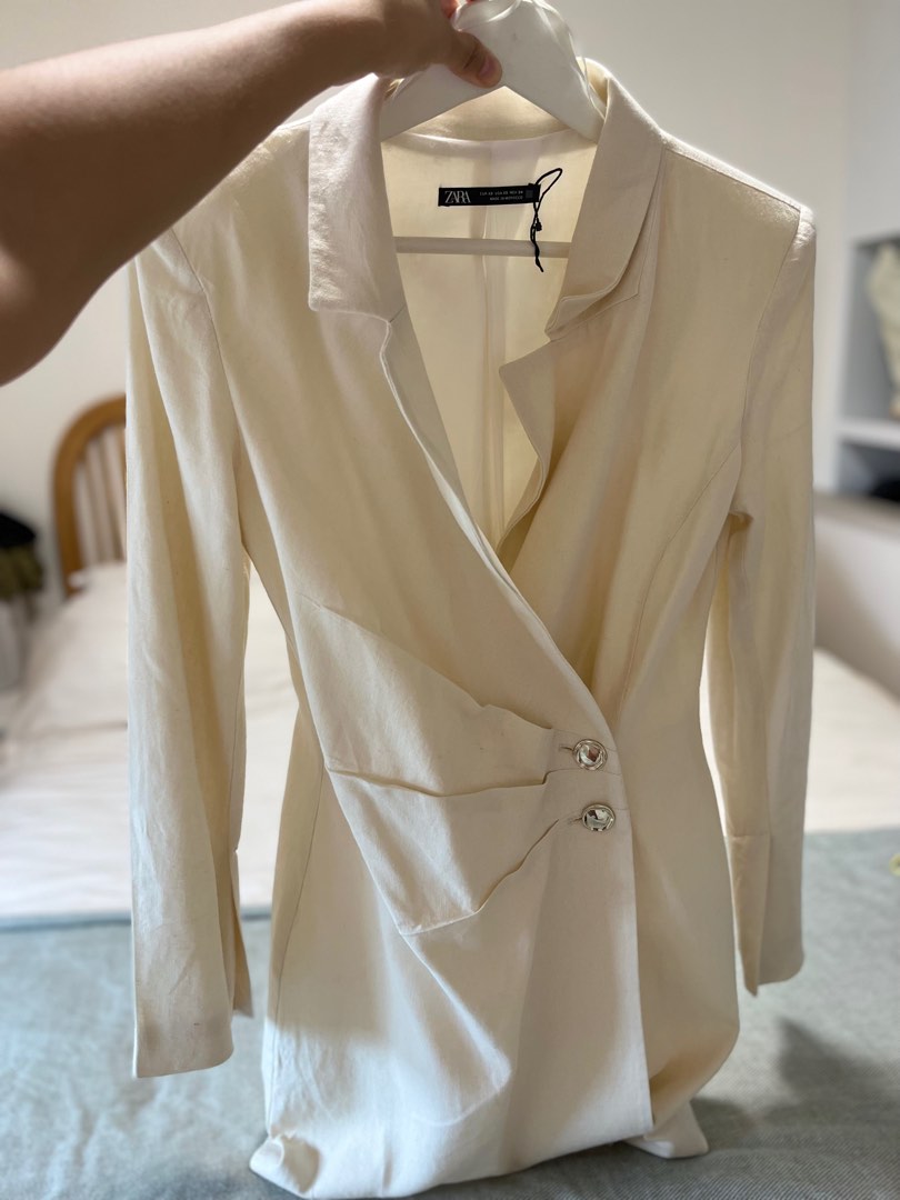 White hotsell blazer dres