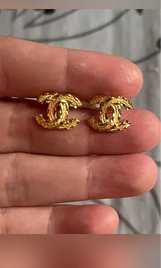 14K Gold Earrings Chanel design - gn156