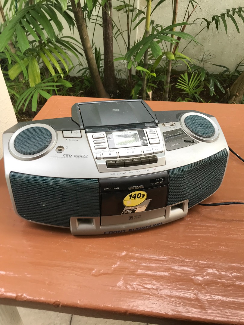 AIWA CSDES57 CD, cassette and radio player. Cassette and radio in good