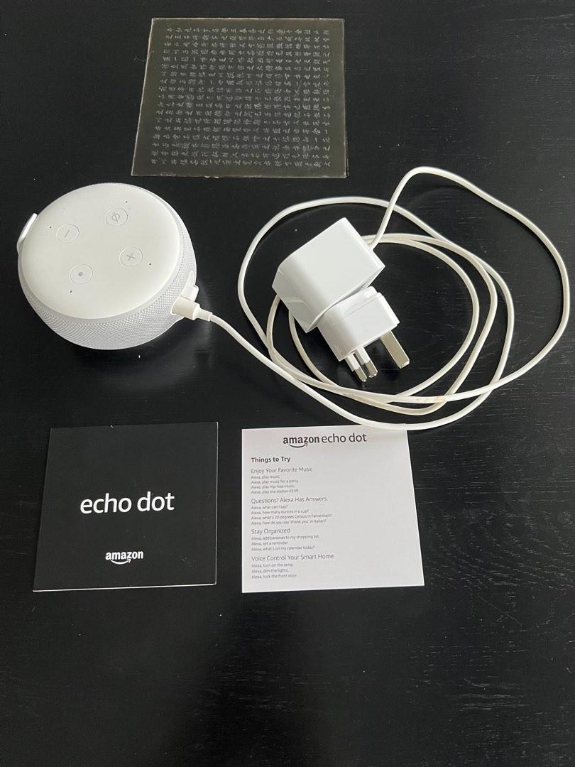 Amazon Echo Dot (3rd Gen) with wall mount, TV & Home Appliances, TV & Entertainment
