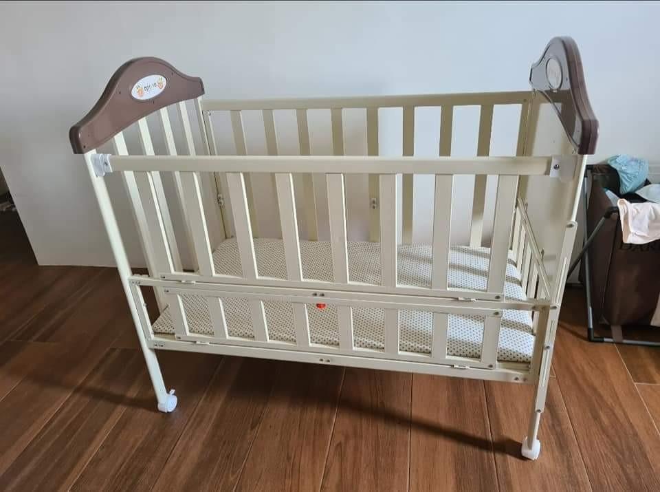 Apruva metal crib 2025