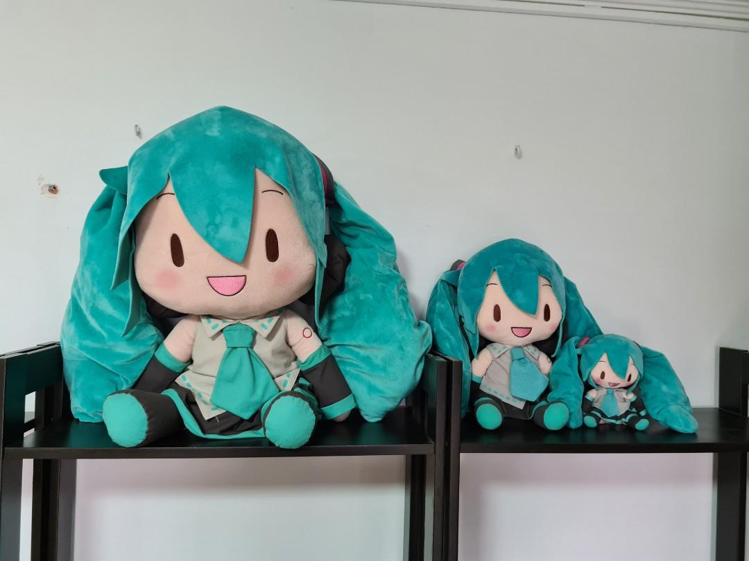 Giant miku discount plush