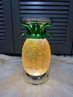 Bath and body candle holder/lamp pineapple