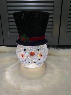 Bath and body candle holder/lamp snowman