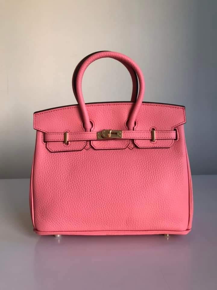 Berkin togo leather 25cm handbag (Category: Luxury Bags & Wallets) located in Makati City. Submitted by luxurbagonlineshop (Listing ID 1187644201, Image 2). Description: riri zipper.