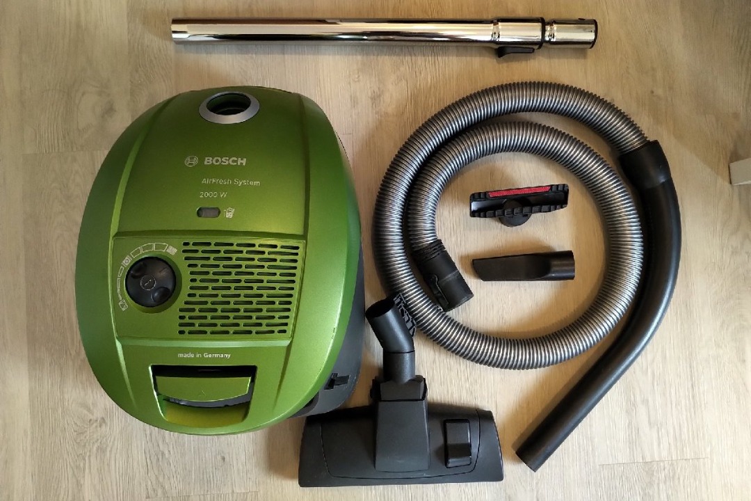 Bosch Vacuum Cleaner GL30, 家庭電器, 吸塵機 ＆ 家居清潔電器 Carousell