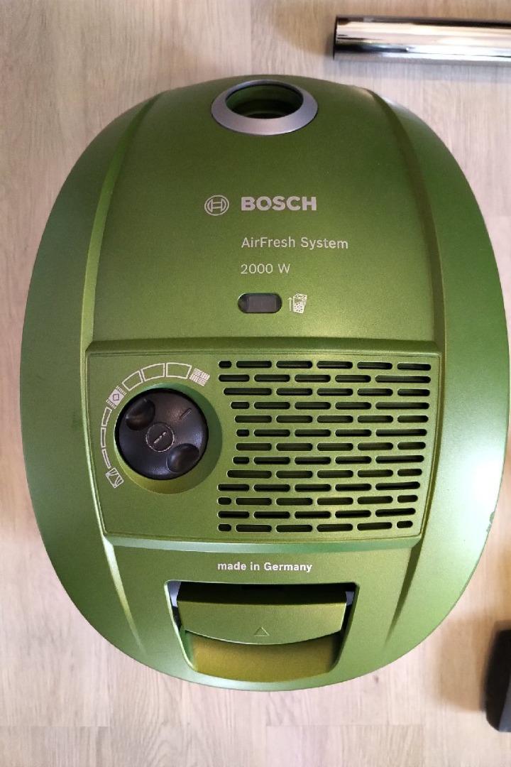 Bosch Vacuum Cleaner GL30, 家庭電器, 吸塵機 ＆ 家居清潔電器 - Carousell
