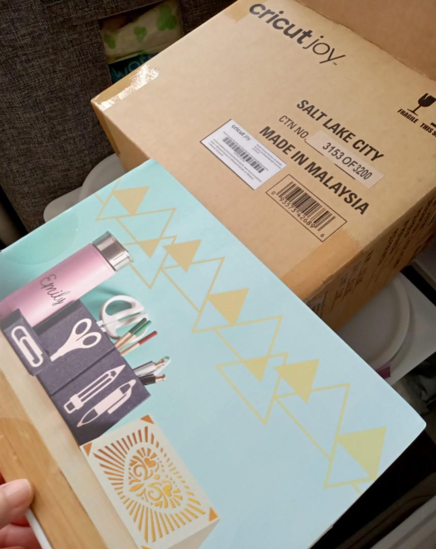 BRAND NEW CRICUT Joy Essential Bundle, Hobbies & Toys, Stationery & Craft, Craft Supplies