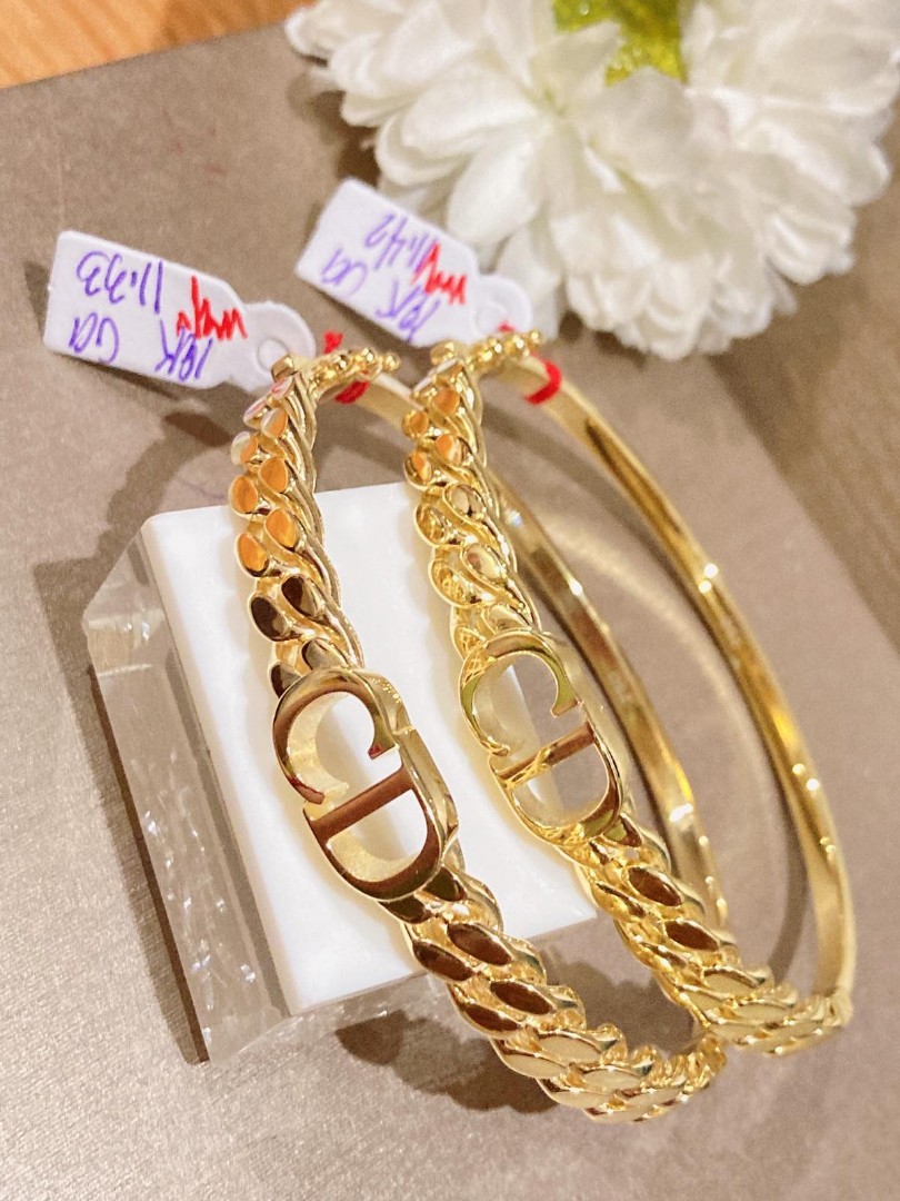 CD Bangle 18k Japan Gold, Women's Fashion, Jewelry & Organizers