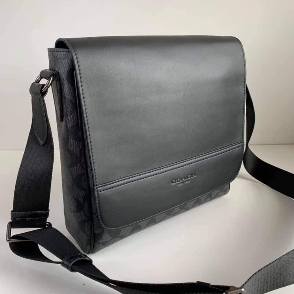 Coach Houston Map Messenger Bag in Signature Canvas, Men's Fashion