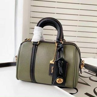 (Category: ) located in . Submitted by watchabagsph2.0 (Listing ID 1187775871, Image 1). Description: .