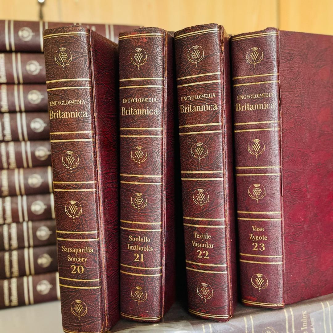 Encyclopedia Britannica Buch