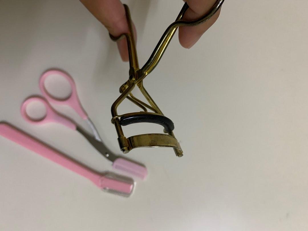 daiso eyelash curler eyebrow scissors eyebrow shaver, Beauty & Personal
