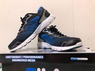 FILA COOLMAX 涼感輕量運動鞋