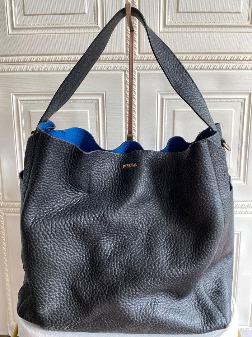 Furla Capriccio Shoulder Bag Consignment Luxury Bags Wallets