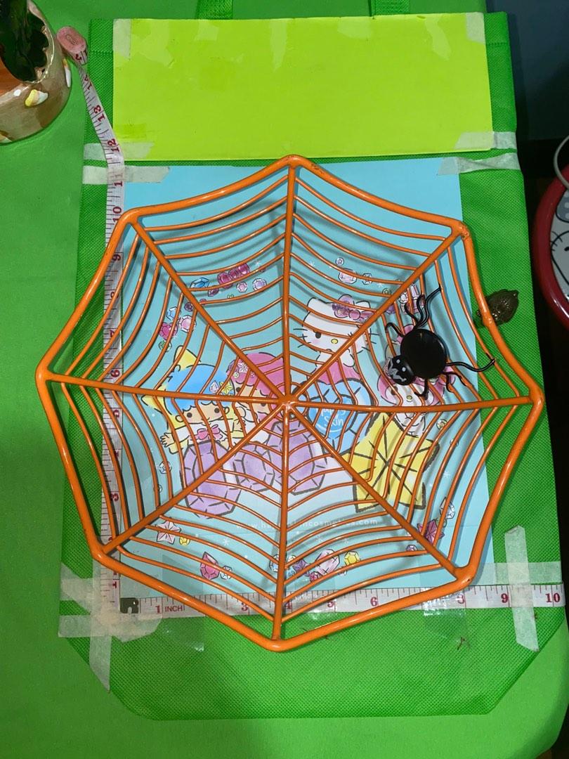 HALLOWEEN STASH / DECOR (Category: Storage Boxes & Baskets) located in Manila. Submitted by etcetera.mnl (Listing ID 1187808524, Image 1). Description: STURDY SOLID METAL CAN BE USED AS FRUIT BASKET.