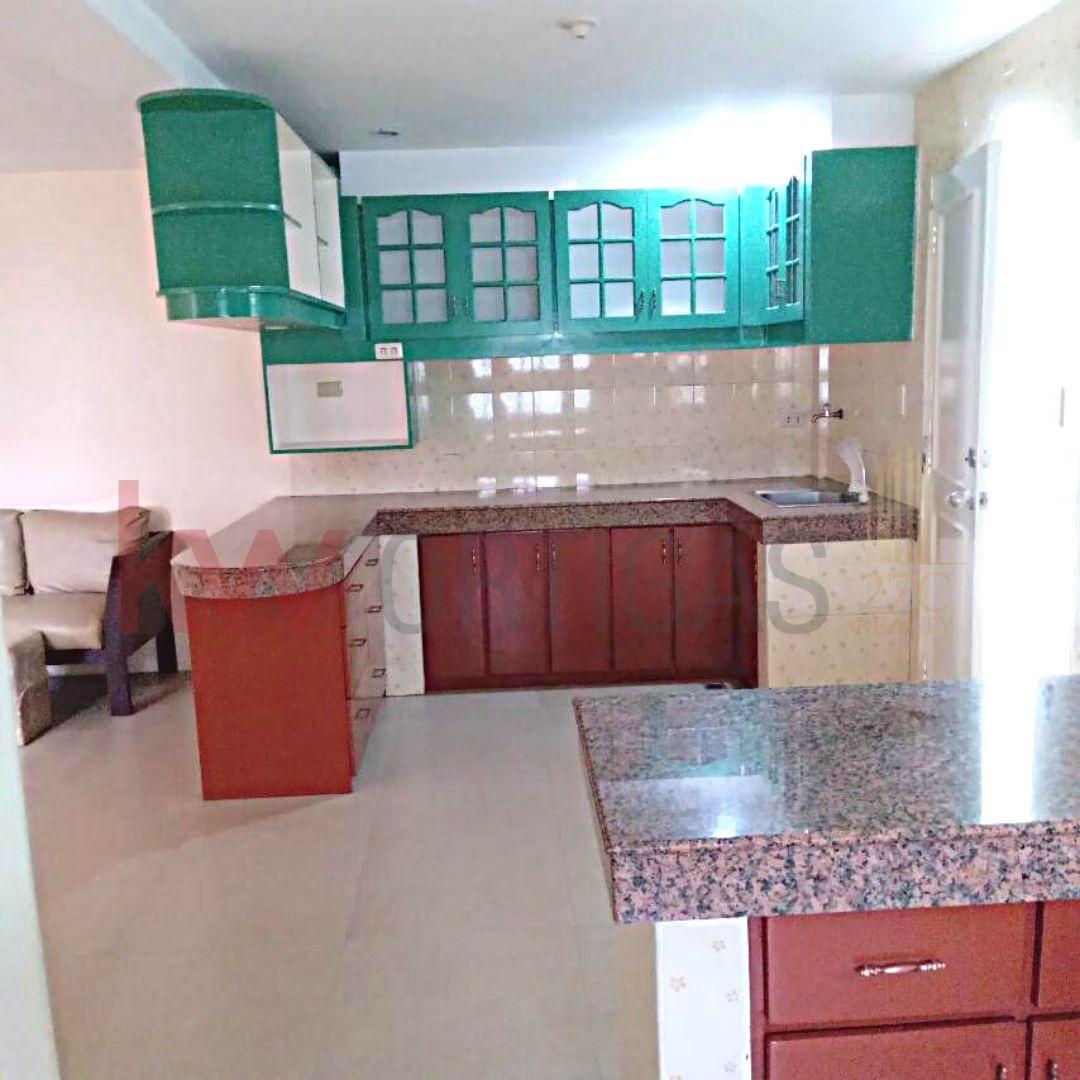 House and Lot for Sale in ITC Woodlands, Valenzuela, Property, For Sale