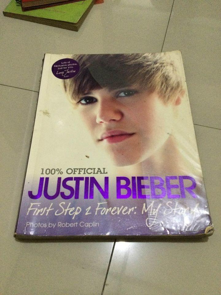 Justin Bieber Book (Category: Magazines) located in Quezon City. Submitted by Amihan19 (Listing ID 1187720757, Image 1). Description: .